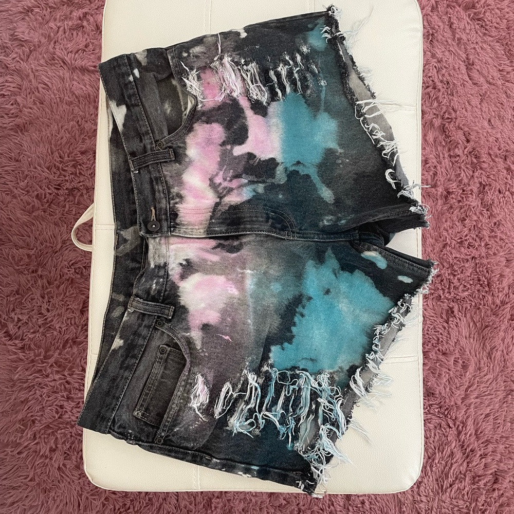Women’s Distressed Tie Dye Jean Shorts